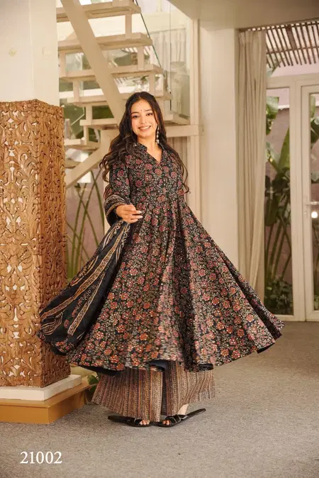 Clora Vol 21 By Lucaya Maslin With Digital Print Kurti With Bottom Dupatta